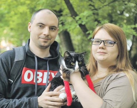 Супруги из Вешняков спасли раненого кота