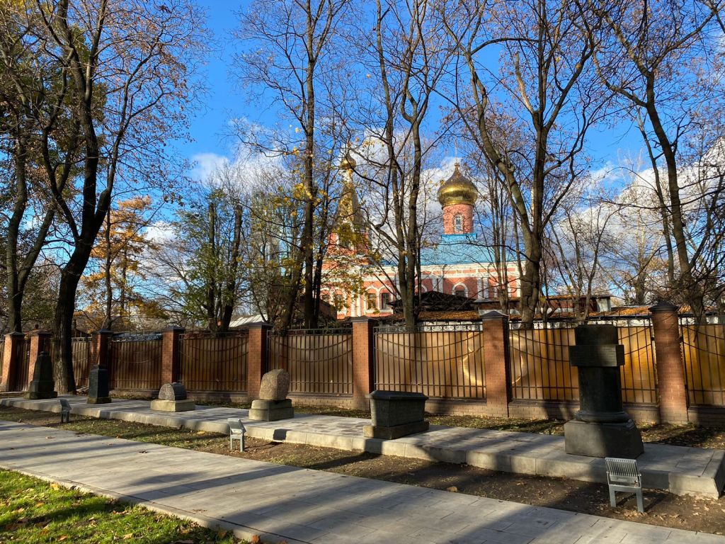 В ходе благоустройства Семеновского парка обустроили «сад памяти»