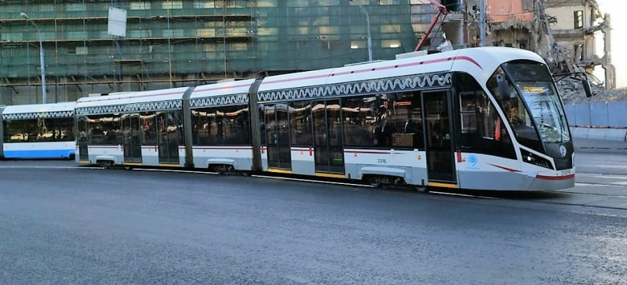 Трамваи №11 и 36 попали в ТОП самых популярных маршрутов столицы ушедшего года