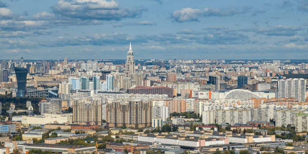 Собянин сообщил о росте оборота столичных предприятий сферы услуг в 2023 году
