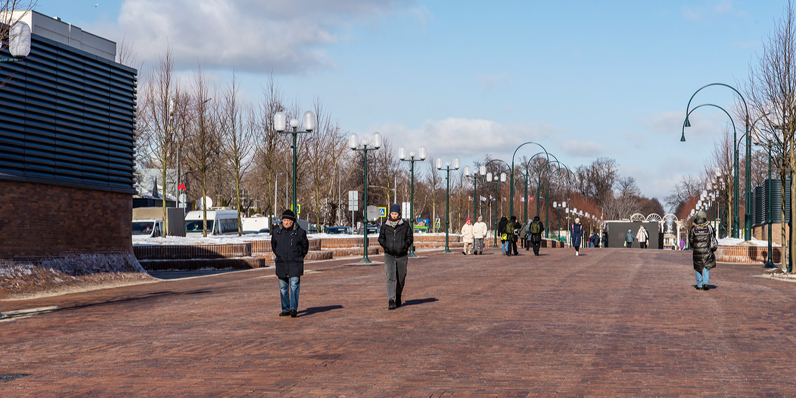 вход в метро сокольники