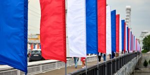 Олег Газманов посетил столичный пункт отбора на военную службу по контракту