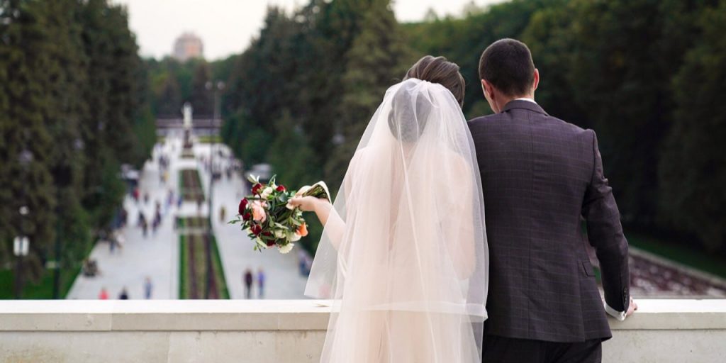 Анастасия Ракова сообщила об открытии около 200 дополнительных мест для регистрации брака в праздники, приуроченные ко Дню России