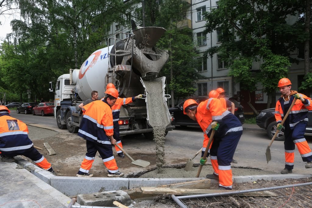 В Перове обновят 25 дворов и школьный стадион