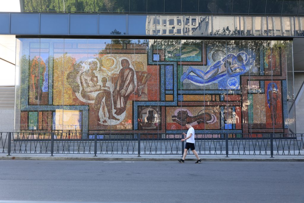 Советское мозаичное панно в Гольянове сохранили для истории