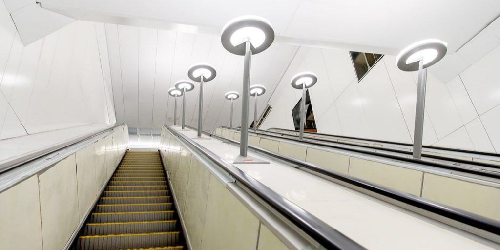 Началось устройство вентиляционной ветки южного вестибюля станции метро  «Новаторская»