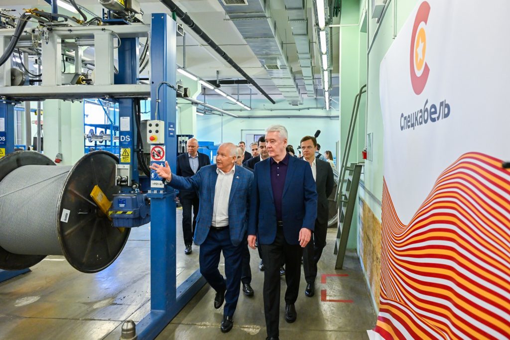 В Гольянове завершили модернизацию производственного цеха завода «Спецкабель»