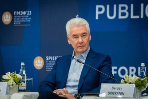 Флагманский центр больницы им. Пирогова примет пациентов до конца года — Собянин