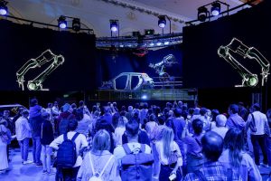 Сборку отечественного автомобиля показали на форуме-фестивале «Москва 2030»