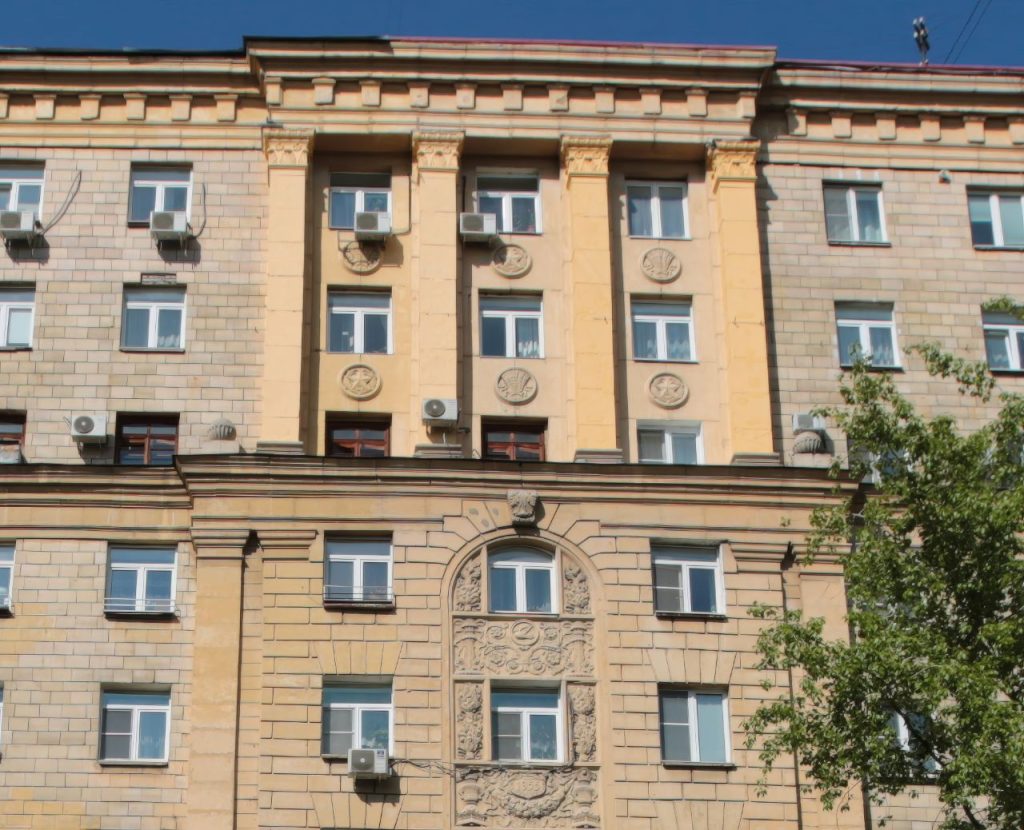 Дом в стиле советской неоклассики капитально отремонтируют в Соколиной Горе
