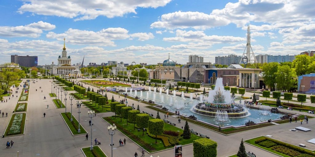 На ВДНХ с сентября по октябрь пройдет театральный проект «Оттепель. Несезон»