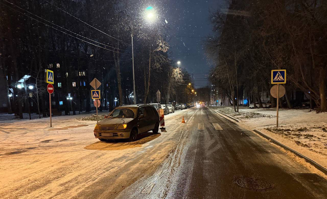 На пешеходных переходах в Измайлове сбили женщину и мальчика